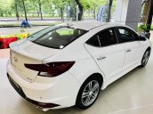 Bán xe Hyundai Elantra đời 2020, màu trắng, giá cạnh tranh