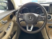 Bán ô tô Mercedes GLC 250 4Matic sản xuất năm 2016, màu đen