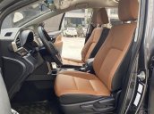 Cần bán lại xe Toyota Innova sản xuất năm 2018, ít sử dụng