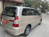 Cần bán lại xe Toyota Innova sản xuất 2015, giá 435tr