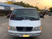 Cần bán gấp Mercedes năm sản xuất 2003, màu bạc 