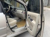 Cần bán lại xe Toyota Innova sản xuất 2015, giá 435tr