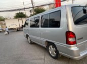 Cần bán gấp Mercedes năm sản xuất 2003, màu bạc 