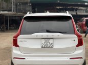 Bán nhanh chiếc Volvo XC90 model 2017, giá đẹp