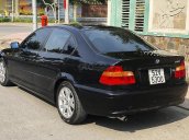 Cần bán lại xe BMW 318i năm sản xuất 2004, màu đen