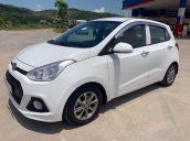 Cần bán xe Hyundai Grand i10 năm sản xuất 2015, nhập khẩu