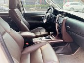 Cần bán lại xe Toyota Fortuner 2.4G AT năm sản xuất 2019, xe nhập