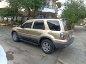 Cần bán gấp Ford Escape sản xuất 2004, giá chỉ 215 triệu