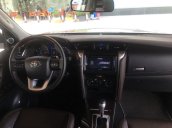 Cần bán lại xe Toyota Fortuner sản xuất 2019