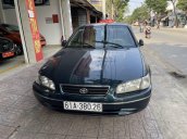 Bán Toyota Camry sản xuất năm 2002, xe chính chủ còn mới