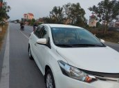 Cần bán lại xe Toyota Vios năm 2015, giá 302tr, có đầy đủ đăng kí đăng kiểm, xe còn mới