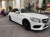 Cần bán xe Mercedes C250 AMG sản xuất 2015, màu trắng, giá bay nhanh