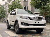 Cần bán gấp ô tô Toyota Fortuner TRD Sportivo năm 2016, màu trắng, giá tốt