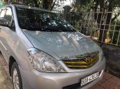 Bán Toyota Innova sản xuất 2010, màu bạc còn mới