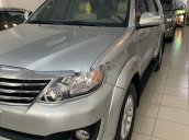 Xe Toyota Fortuner năm 2012, giá thấp, động cơ ổn định 