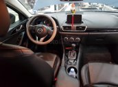 Cần bán xe Mazda 3 1.5 sản xuất năm 2016, màu xanh lam, số tự động bản cao cấp