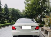 Mercedes E250 màu trắng, biển Hà Nội, một chủ từ mới