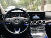 Mercedes E250 màu trắng, biển Hà Nội, một chủ từ mới