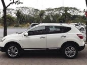 Cần bán gấp Nissan Qashqai 2010, màu trắng, nhập khẩu