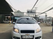 Cần bán gấp Chevrolet Aveo LTZ đời 2017, màu trắng, giá 328tr