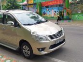 Cần bán gấp Toyota Innova sản xuất 2013, màu vàng