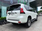 Cần bán Toyota Prado sản xuất 2021, màu trắng, xe nhập