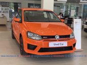 Công ty thanh lý Polo Hatchback nồi đồng cối đá, giá vừa phải