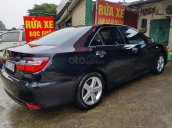 Cần bán Toyota Camry năm 2016, màu đen còn mới, 860tr