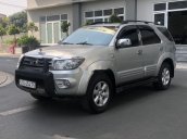 Cần bán lại xe Toyota Fortuner năm sản xuất 2009 còn mới, giá chỉ 427 triệu