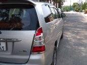 Cần bán gấp Toyota Innova năm sản xuất 2014 giá cạnh tranh