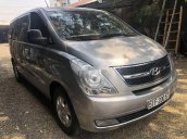 Bán ô tô Hyundai Grand Starex 2015, màu bạc, xe nhập