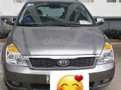 Xe Kia Carnival sản xuất 2010, màu xám, xe nhập giá cạnh tranh