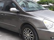 Xe Kia Carnival sản xuất 2010, màu xám, xe nhập giá cạnh tranh