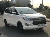 Cần bán Toyota Innova sản xuất năm 2019, màu trắng, số sàn