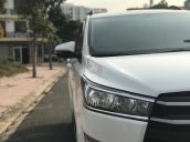 Cần bán Toyota Innova sản xuất năm 2019, màu trắng, số sàn