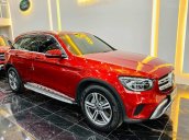 Bán xe Mercedes GLC200 model 2020, màu đỏ, bản nâng cấp