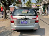 Bán Toyota Innova năm sản xuất 2014, màu bạc, giá tốt