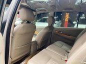 Bán xe Toyota Innova sản xuất 2010, màu bạc như mới