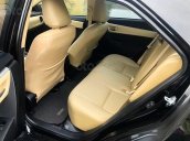 Cần bán gấp Toyota Corolla Altis 1.8E AT năm sản xuất 2018, màu đen còn mới