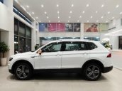 Tặng bảo hiểm + 1 năm bảo dưỡng miễn phí và nhiều ưu đãi lên đến 100tr khi mua Tiguan Elegance 2021 mới nhập nguyên chiếc