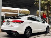 Cần bán lại xe Kia Cerato 1.6 MT 2016, màu trắng còn mới, giá chỉ 450 triệu