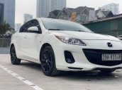 Cần bán Mazda 3S năm sản xuất 2013, màu trắng giá cạnh tranh