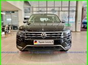 [Volkswagen Sài Gòn] SUV 7 chỗ có giá đặc biệt Tiguan Luxury S 2021 màu đen giao ngay, tặng iphone 12 + phụ kiện+ tiền