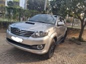 Xe Toyota Fortuner năm 2015, màu bạc chính chủ