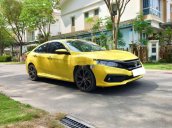 Bán Honda Civic RS đời 2019, màu vàng, nhập khẩu 