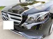 Bán Mercedes Benz E250, màu đen nội thất đen sang trọng, sản xuất 2018, xe mới nguyên như xe mới