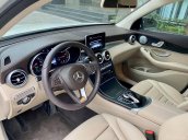 Cần bán ô tô Mercedes GLC300 4Matic 2016, màu trắng, siêu lướt