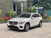 Cần bán ô tô Mercedes GLC300 4Matic 2016, màu trắng, siêu lướt