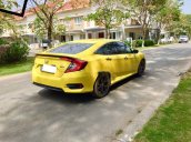 Bán Honda Civic RS đời 2019, màu vàng, nhập khẩu 