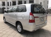 Cần bán xe Toyota Innova đời 2014, màu bạc, 420tr